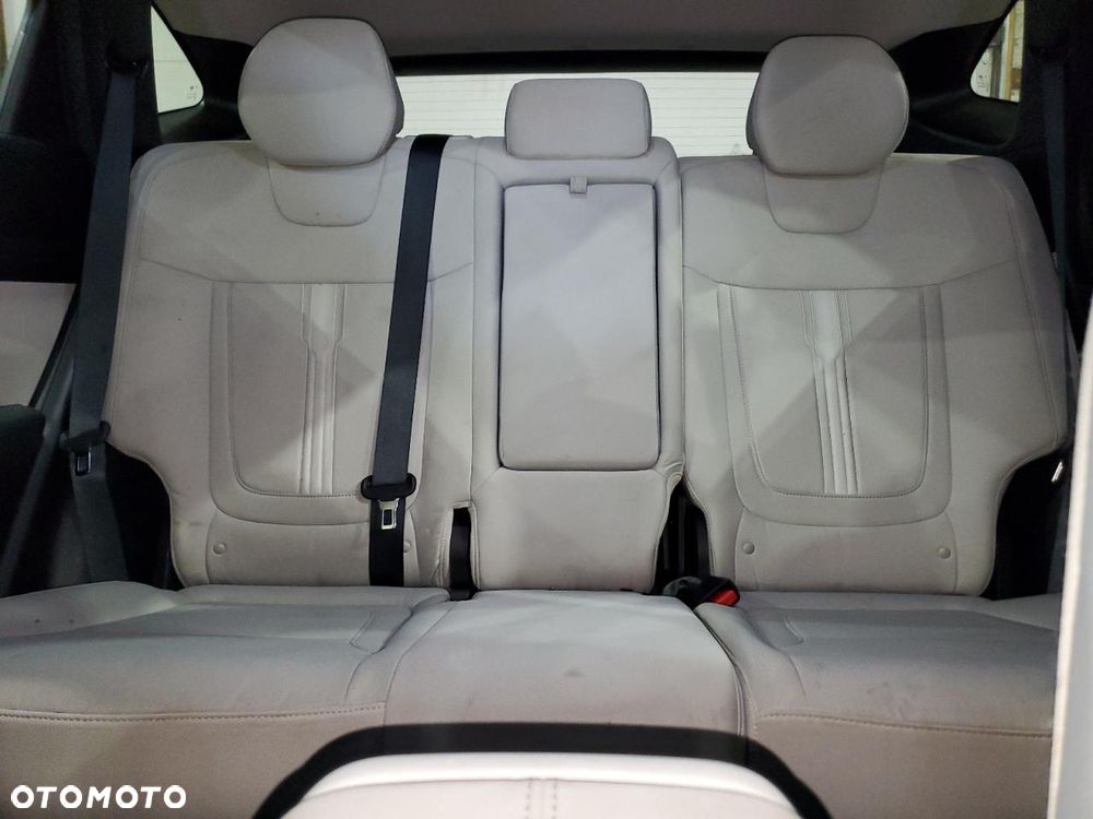 Hyundai Tucson ver-1-6-t--gdi-style-4wd-dct - 9