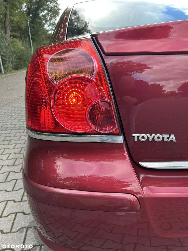 Toyota Avensis 2.0 D-4D Sol - 7