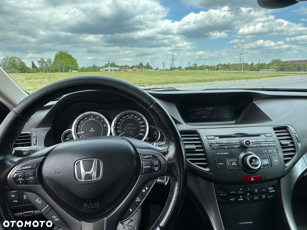 Honda Accord - 11