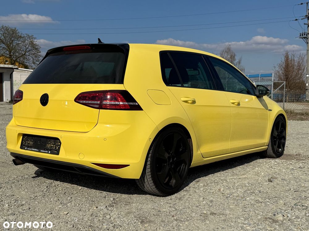 Volkswagen Golf 1.6 TDI DPF Style - 13