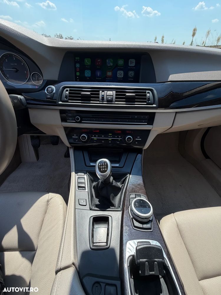 BMW Seria 5 520d Luxury Line - 10