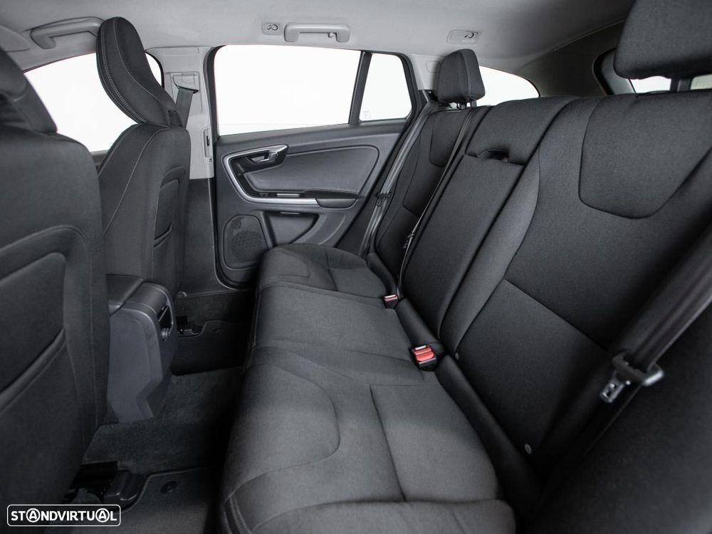 Volvo V60 2.0 D2 Kinetic Drive - 9