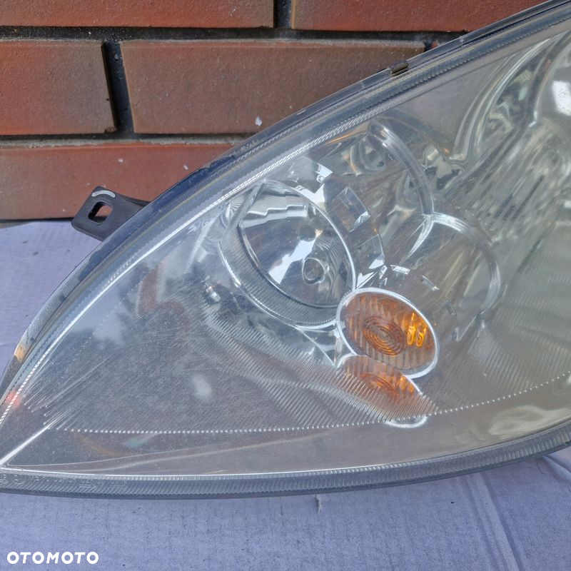LAMPA LEWA PRZÓD REFLEKTOR MITSUBISHI COLT CZ3 0301208201 8301A283 - 2