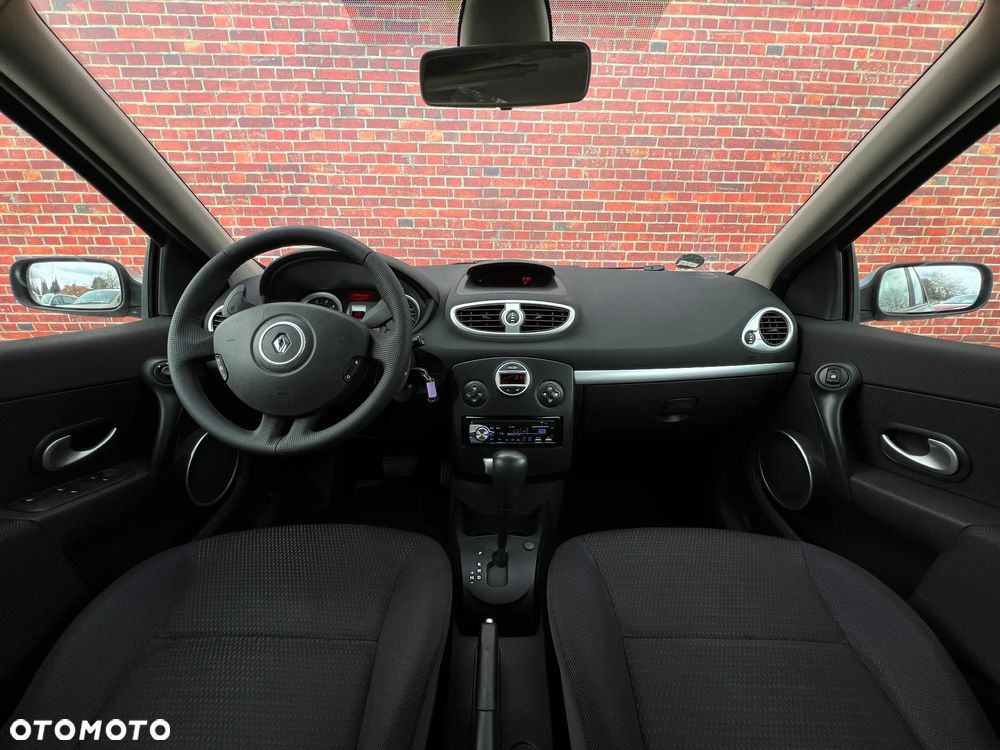 Renault Clio - 6