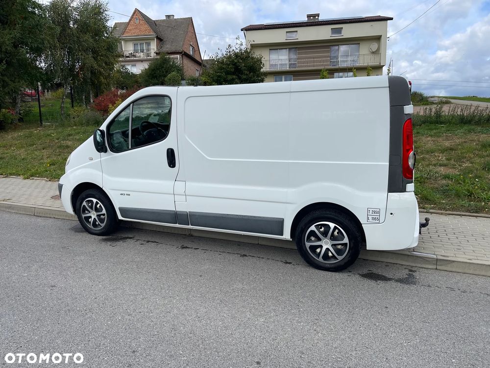 Opel Vivaro - 16