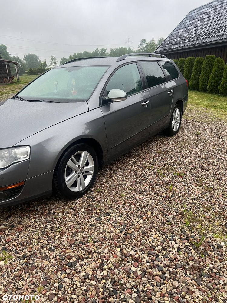 Volkswagen Passat 2.0 TDI Comfortline - 4