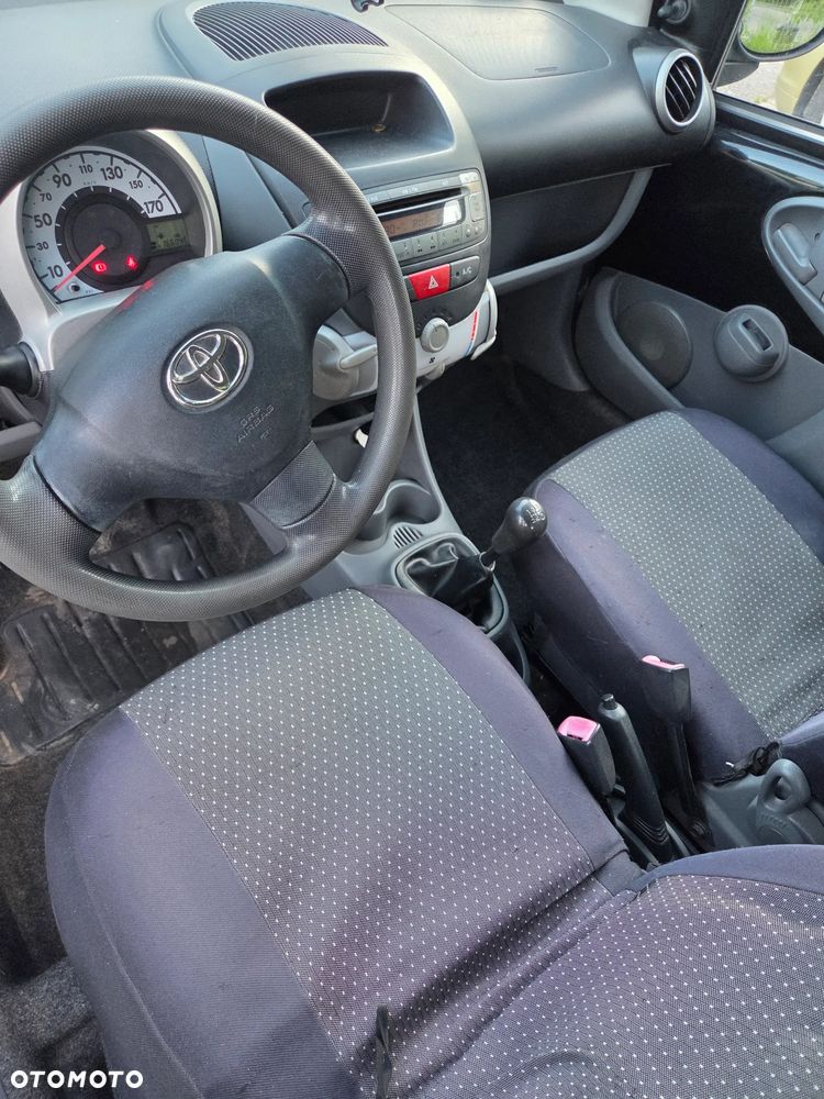 Toyota Aygo - 4