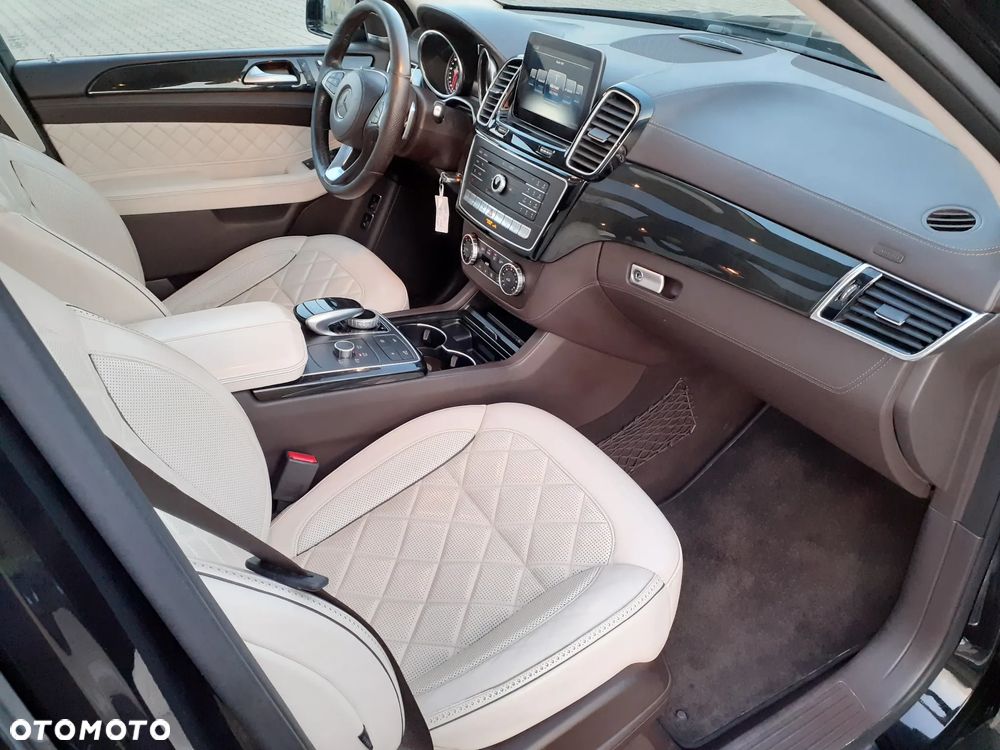 Mercedes-Benz GLS 350 d 4Matic 9G-TRONIC Grand Edition - 21