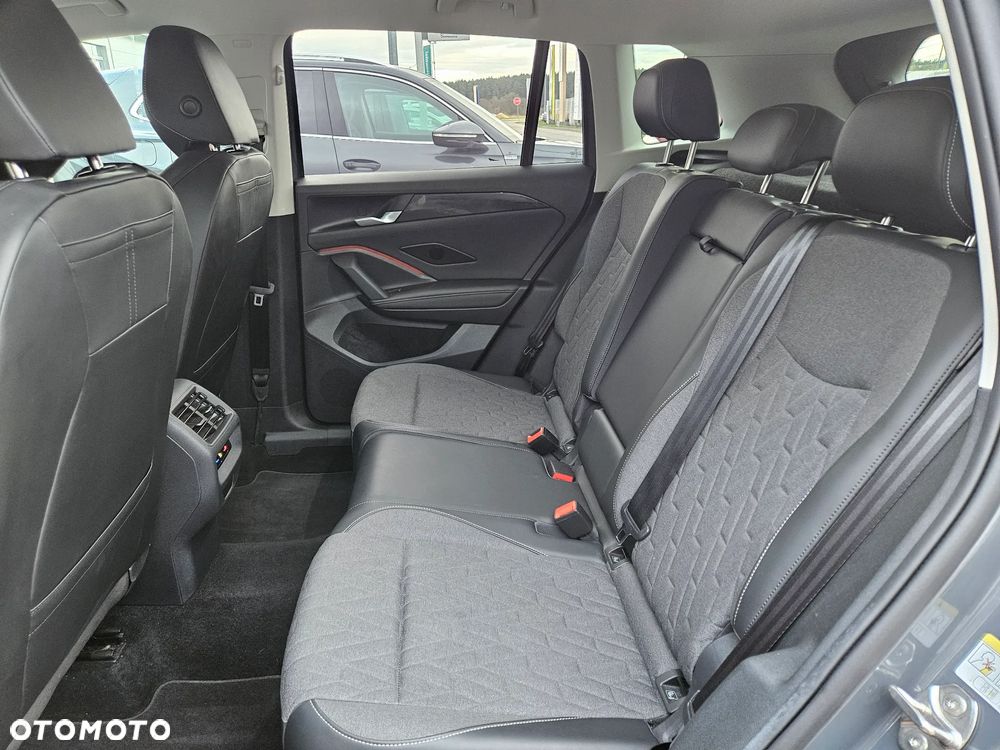 Volkswagen Tiguan - 9