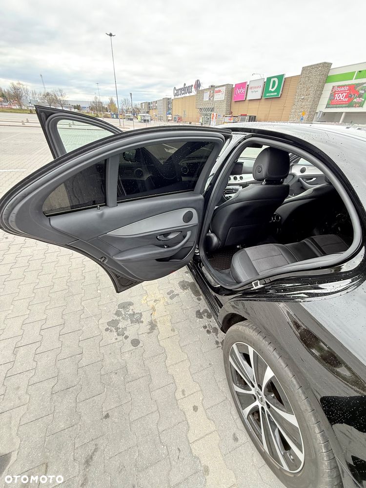 Mercedes-Benz Klasa E 220 d Avantgarde - 23
