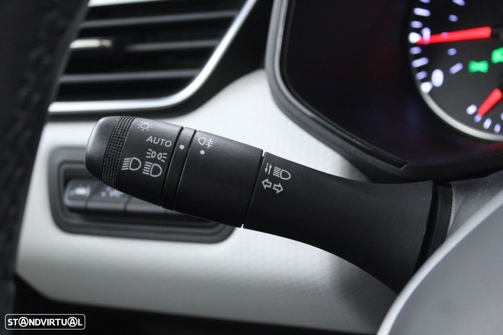 Renault Clio 1.0 TCe Evolution - 25