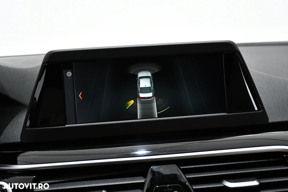 BMW Seria 5 520d Aut. - 18