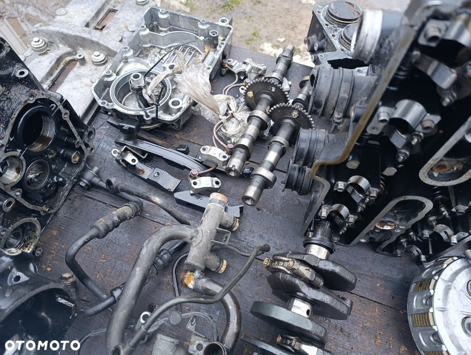 Części silnika Kawasaki GPZ 600 GPX ZX600A głowica cylinder wał E3 - 7