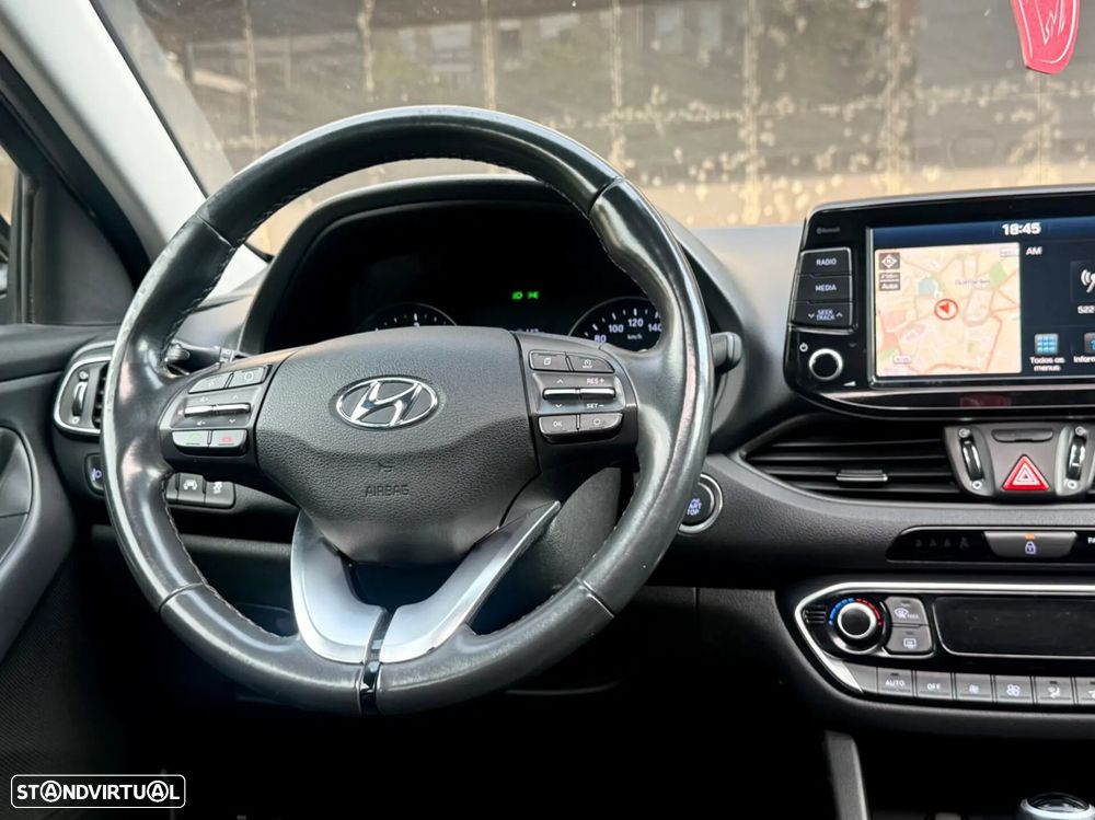 Hyundai i30 SW - 31