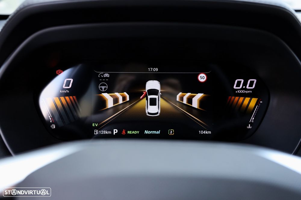 MG ZS 1.5 Hybrid+ Luxury - 24