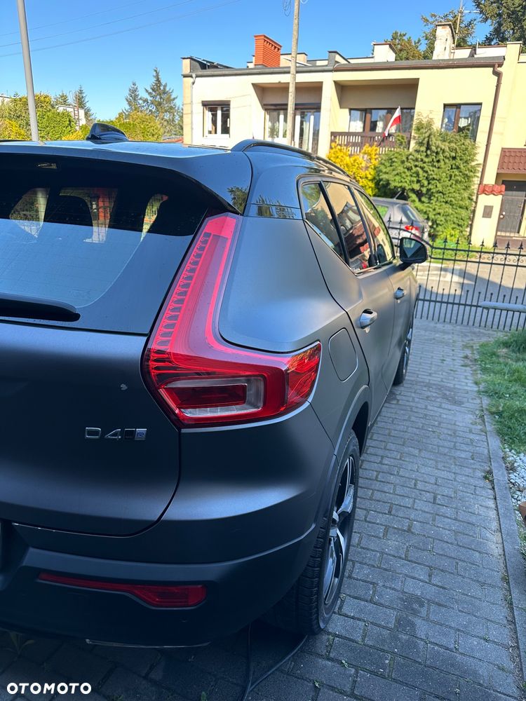Volvo XC 40 D4 AWD R-Design - 9