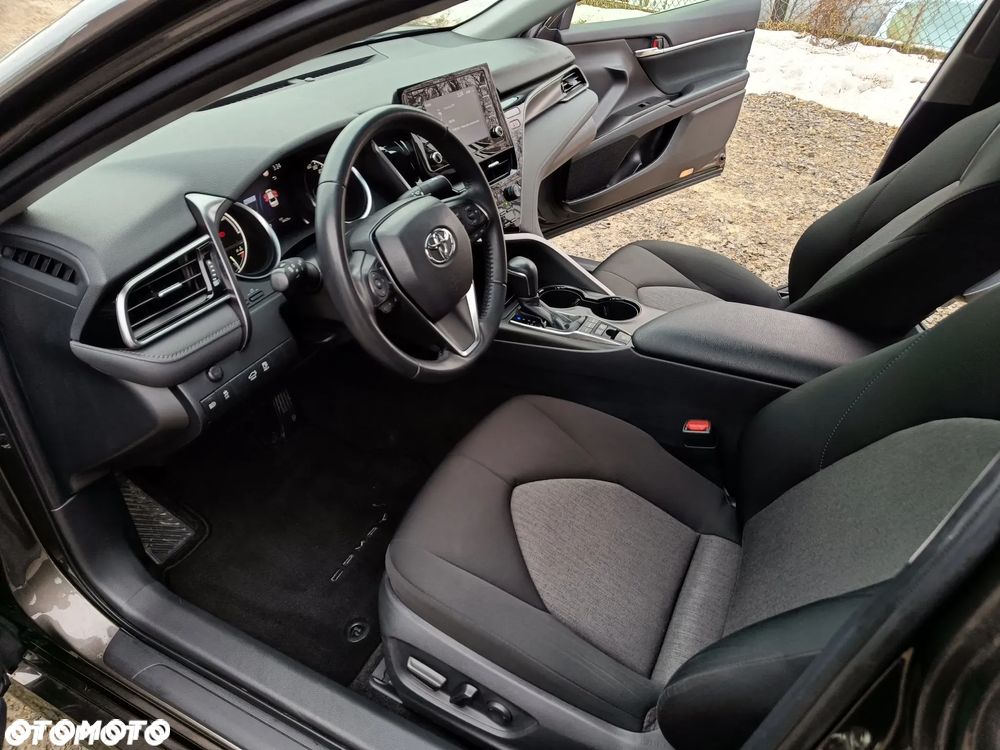 Toyota Camry 2.5 Hybrid Comfort CVT - 16