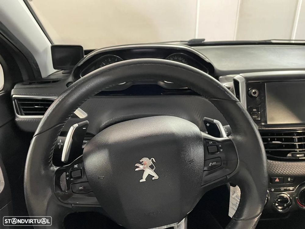 Peugeot 2008 - 14