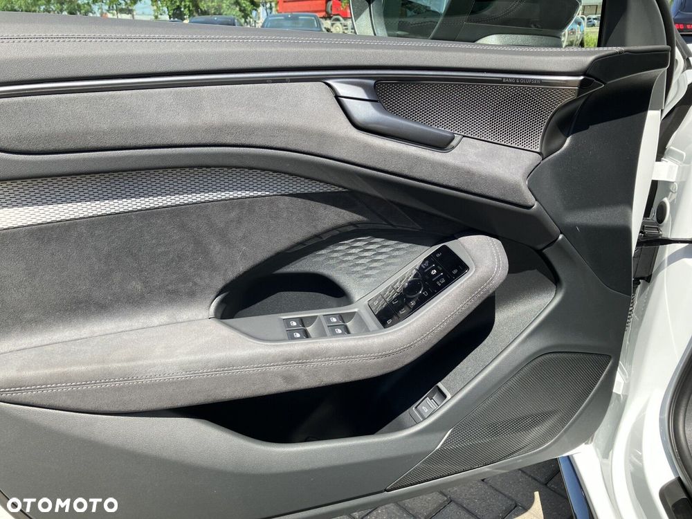 Audi A6 Avant TFSI mHEV Quattro S tronic - 11