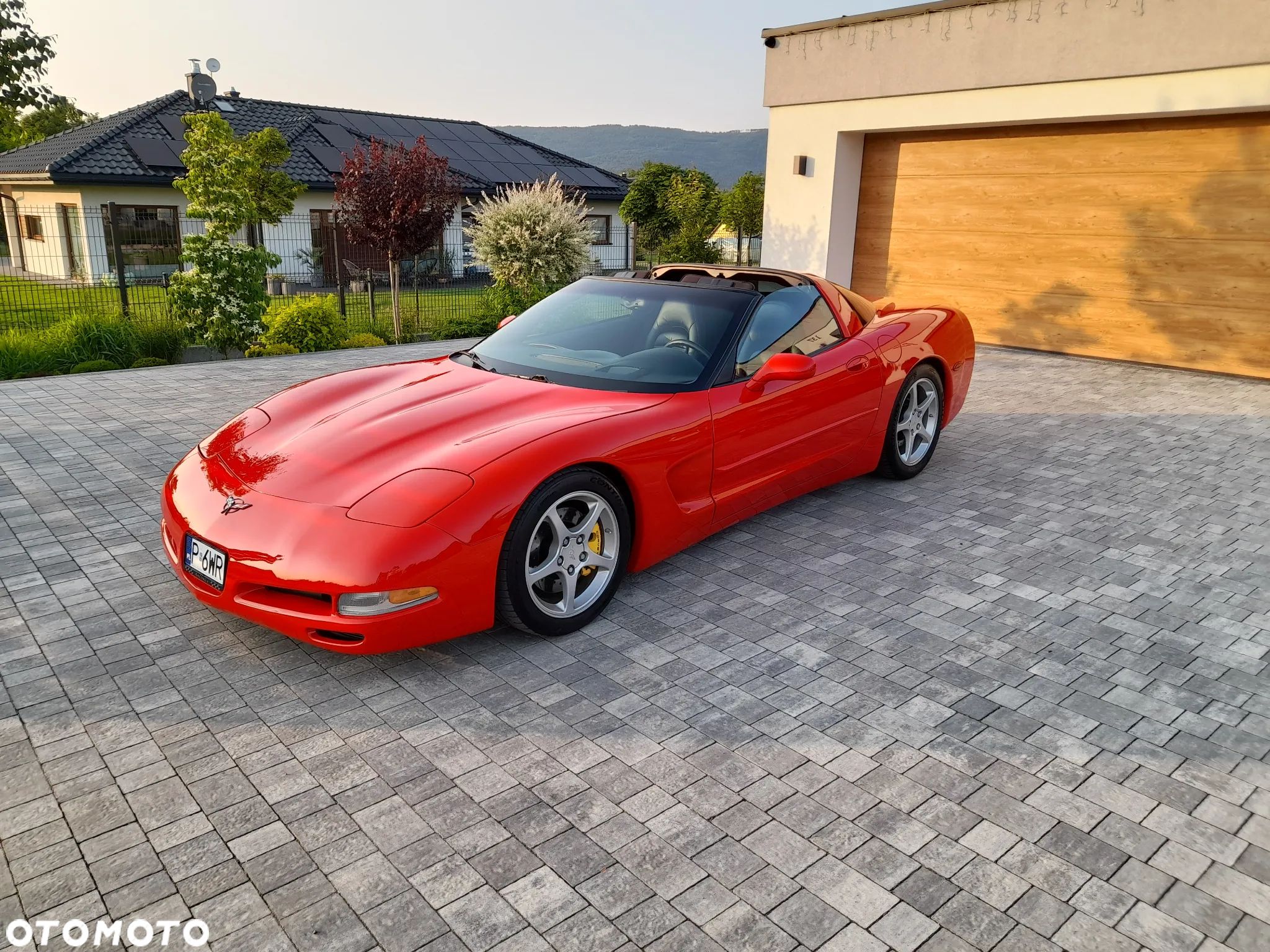 Chevrolet Corvette - 1