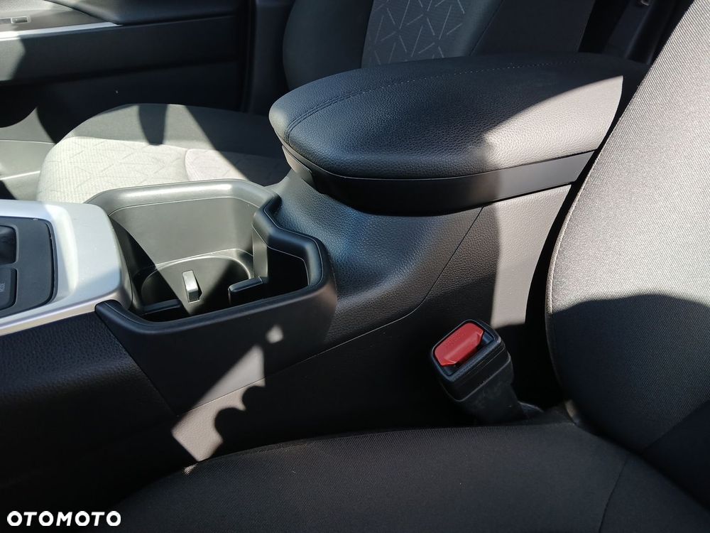 Toyota RAV4 - 37