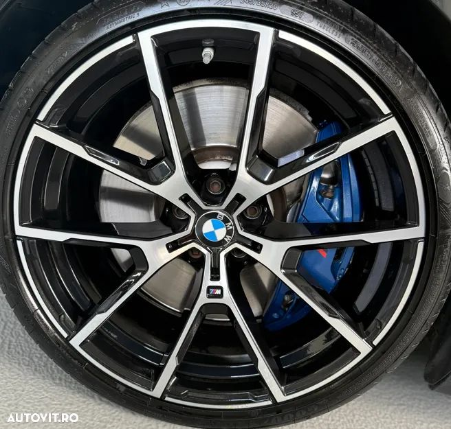 BMW M8 M850i xDrive - 34