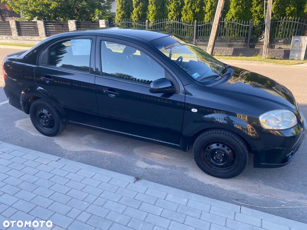 Chevrolet Aveo 1.4 16V Elite - 3