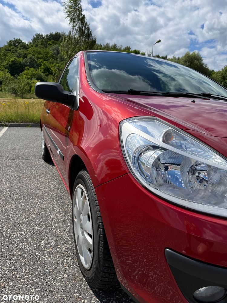 Renault Clio 1.2 16V Expression - 17