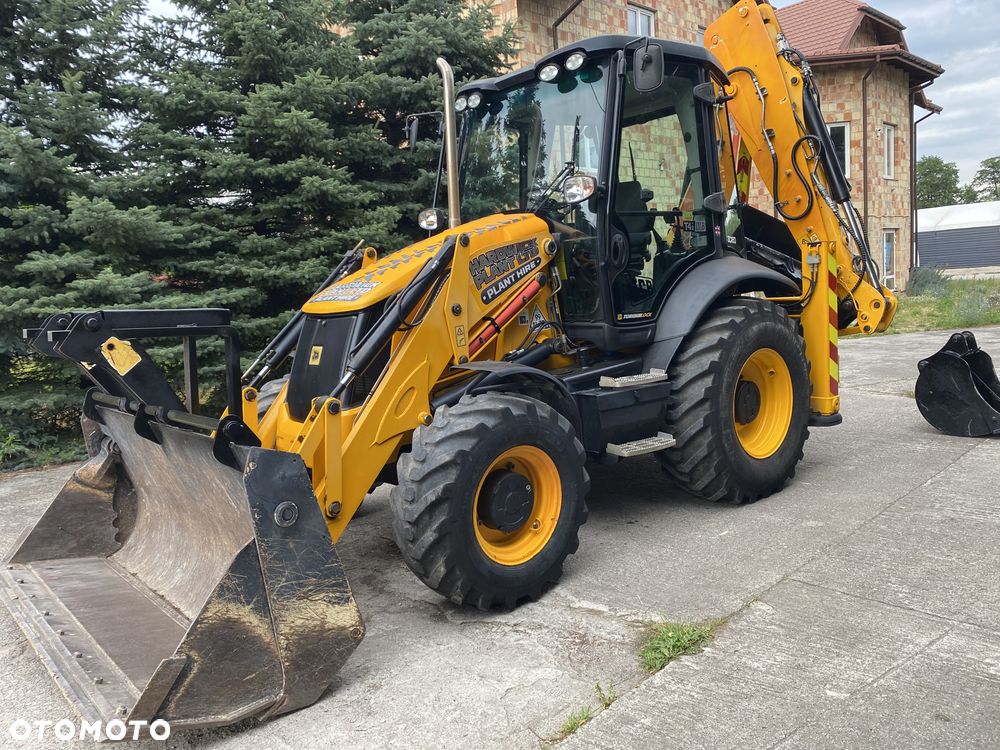 JCB 3CX - 8