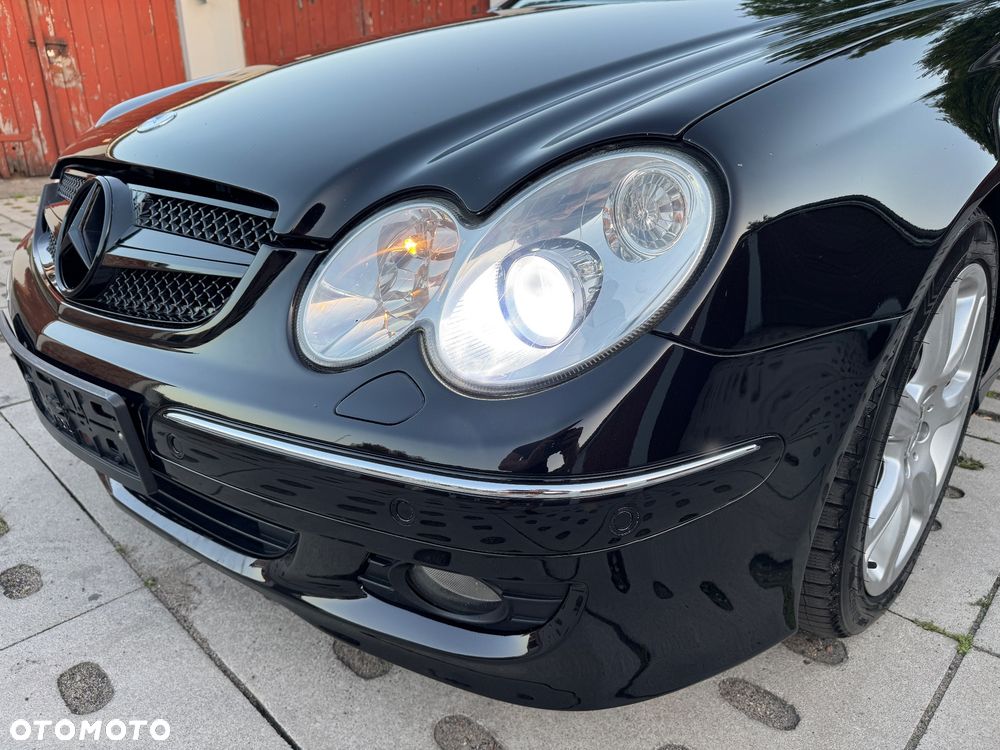 Mercedes-Benz CLK - 16