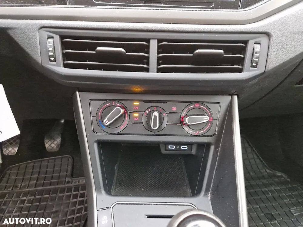 Volkswagen Polo - 3