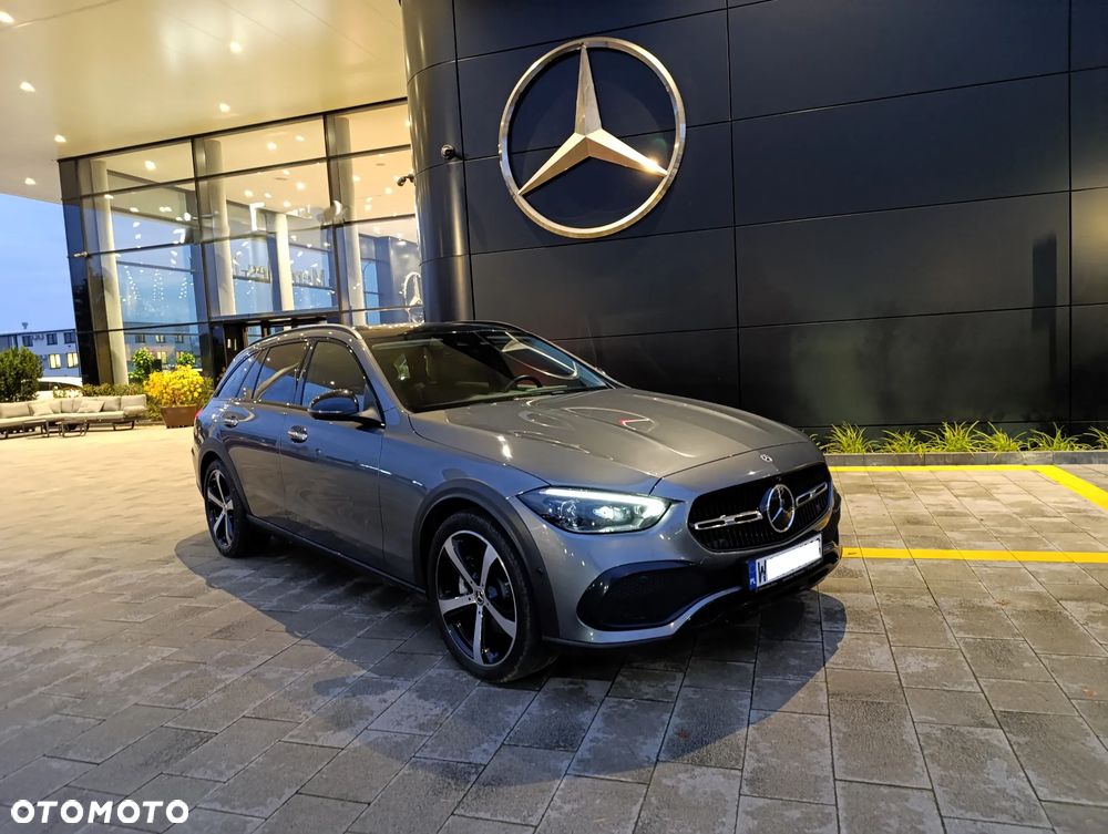 Mercedes-Benz Klasa C 220 d 4MATIC 9G-TRONIC - 2