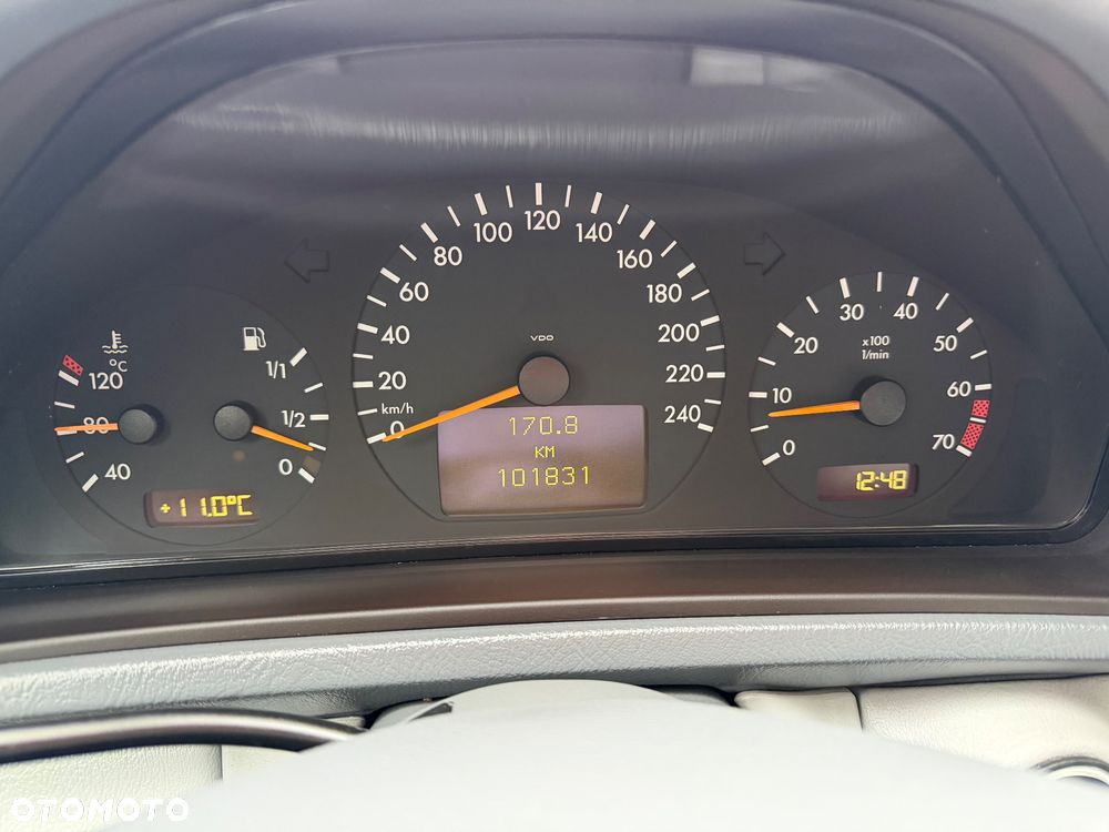 Mercedes-Benz CLK 200 - 25