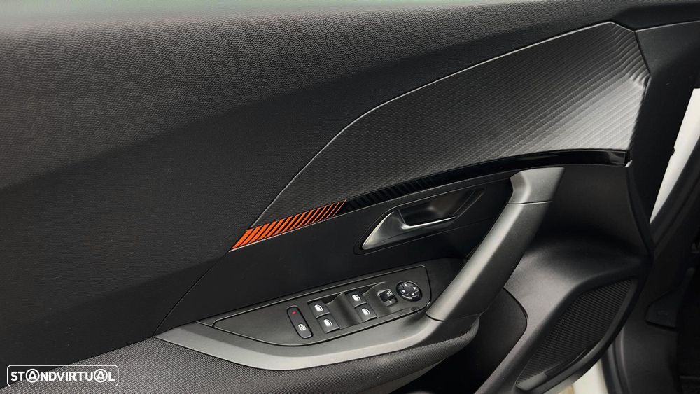 Peugeot 2008 PureTech 100 Style - 11