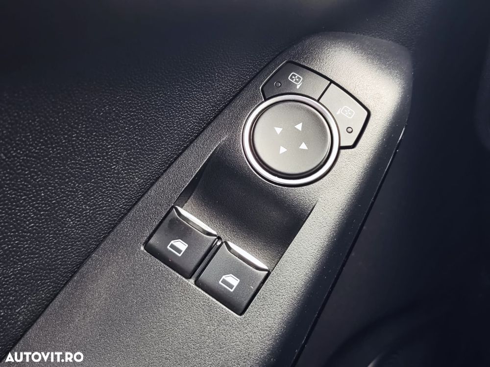 Ford Fiesta 1.0 EcoBoost Trend Connected - 30