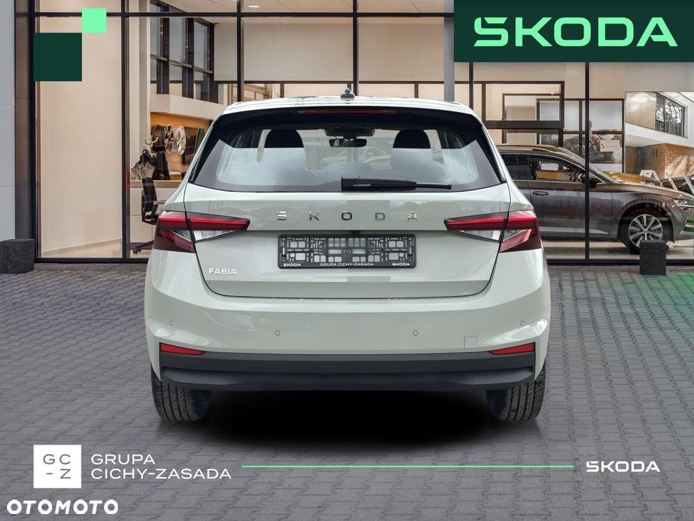 Skoda Fabia 1.0 TSI Drive DSG - 5