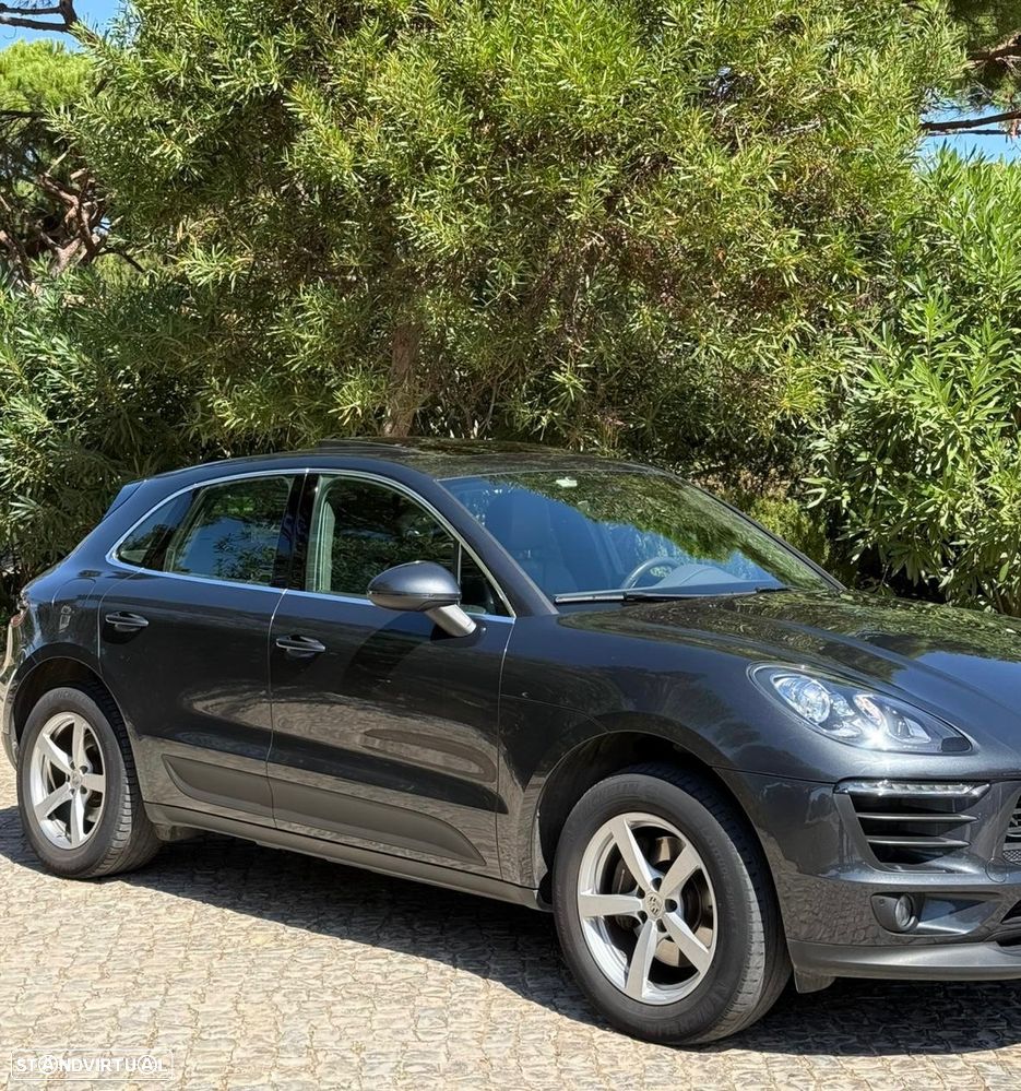 Porsche Macan Standard - 2