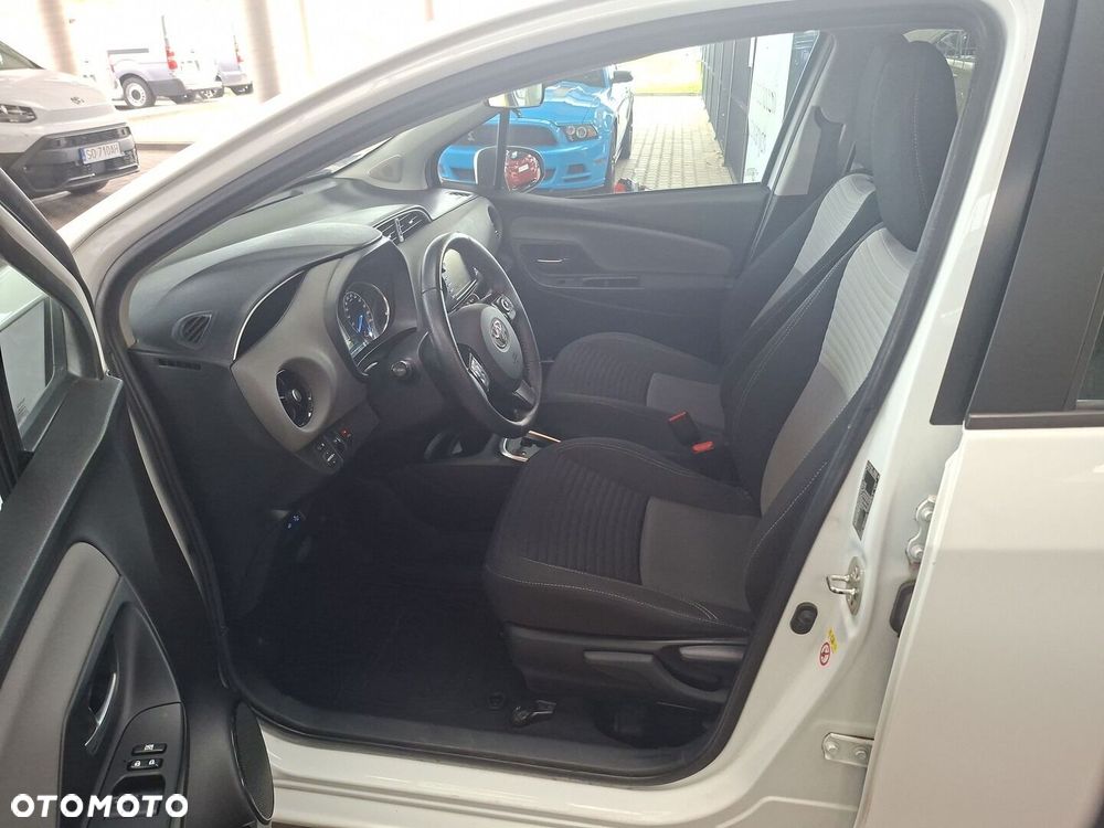 Toyota Yaris - 13