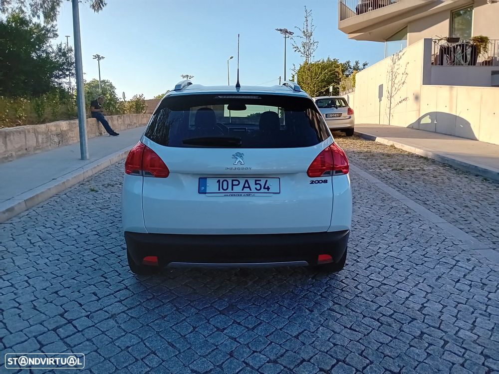 Peugeot 2008 1.2 PureTech Allure - 16