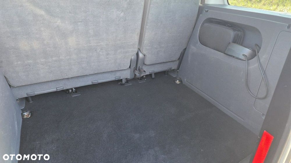 Volkswagen Caddy - 19