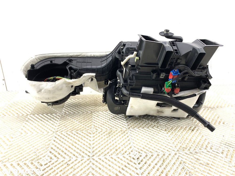 NAGRZEWNICA KOMPLETNA KOMBAJN  PEUGEOT 3008 nadwozie wielkoprzestrzenne (MPV) (0U_) 2009 - 2017 2.0 - 4