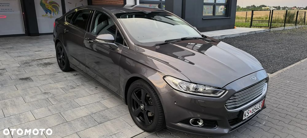 Ford Mondeo 2.0 EcoBlue Titanium - 24