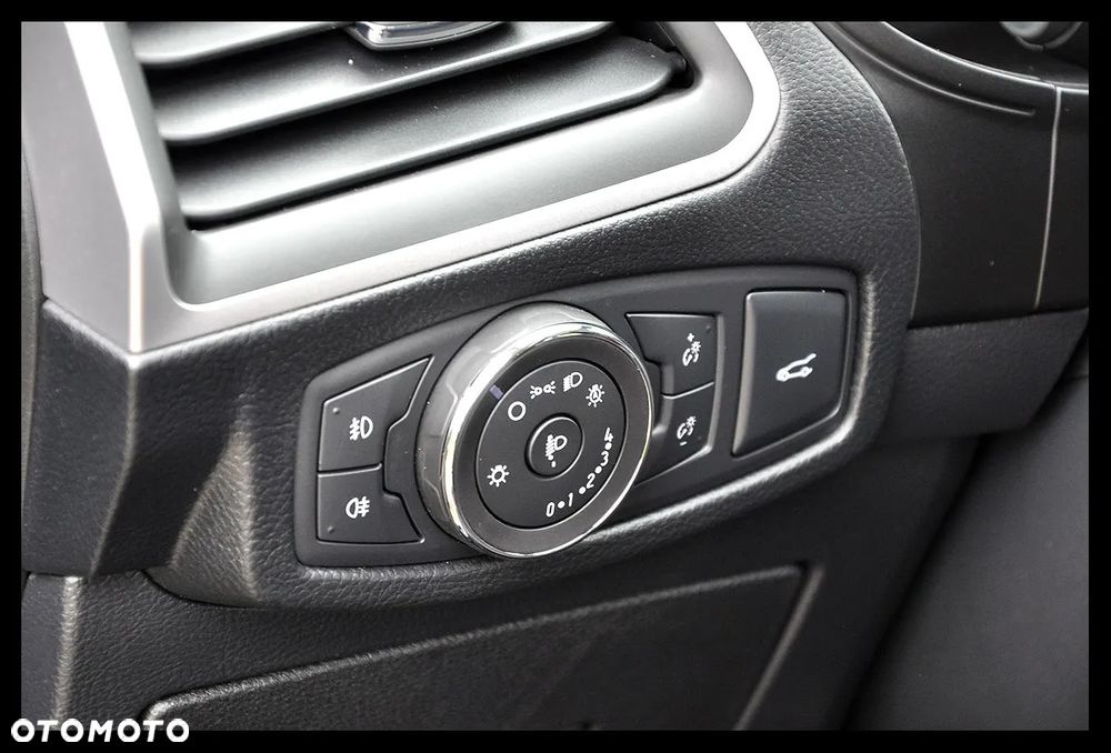 Ford S-Max 2.0 TDCi Titanium PowerShift - 30