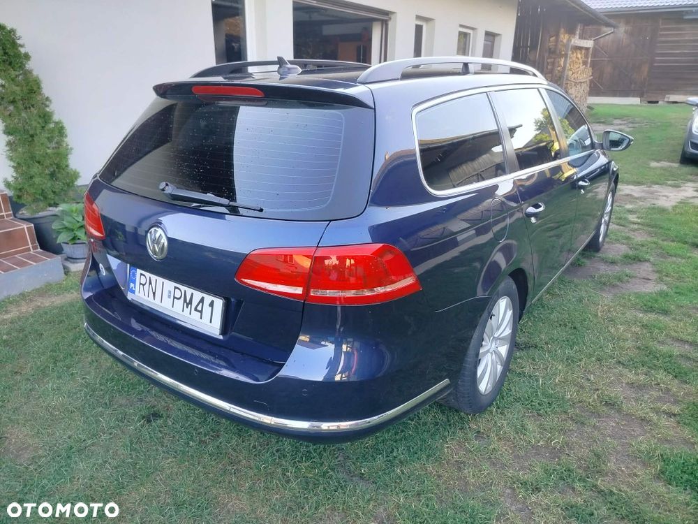 Volkswagen Passat - 8
