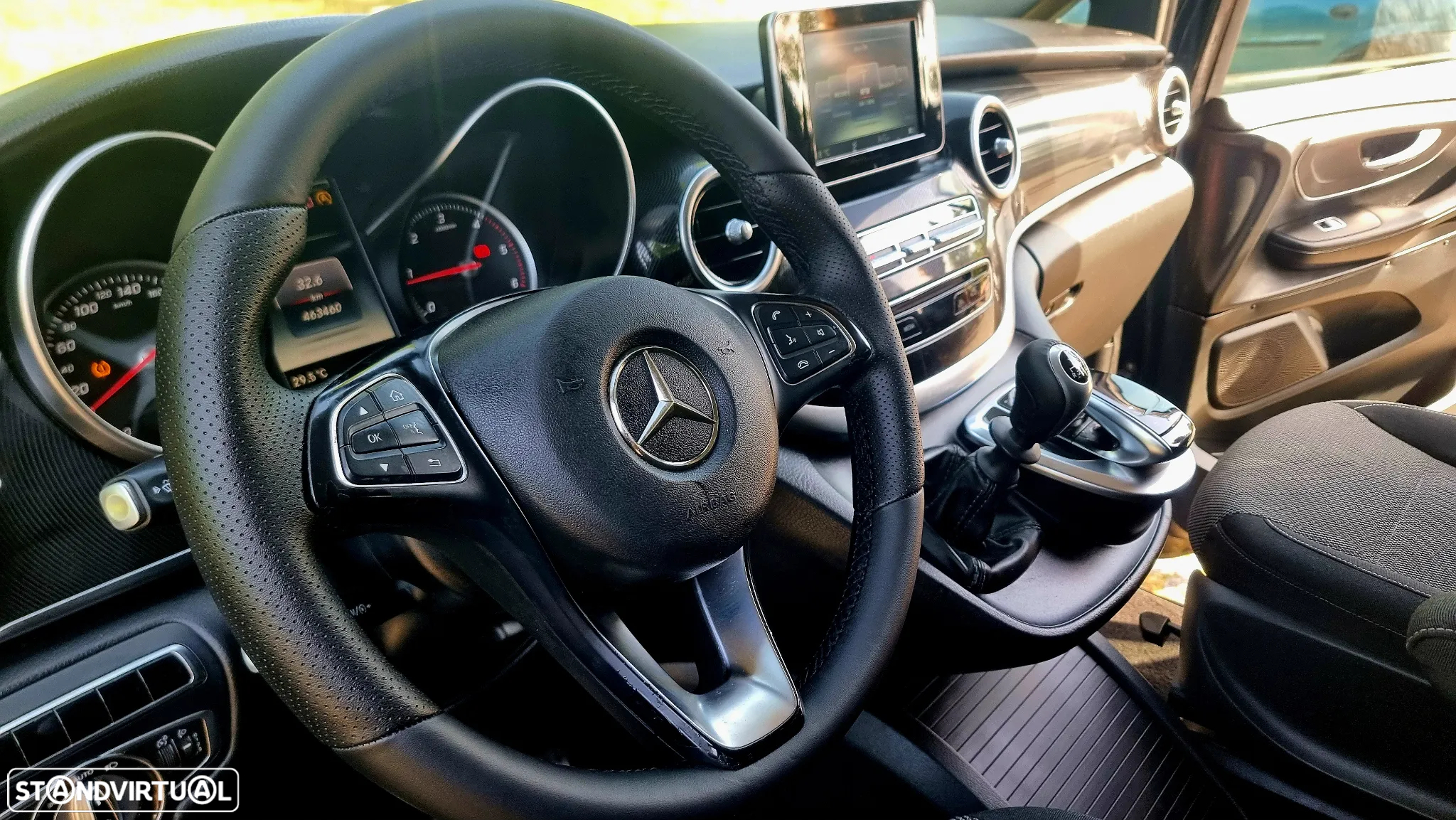 Mercedes-Benz V 220 - 11