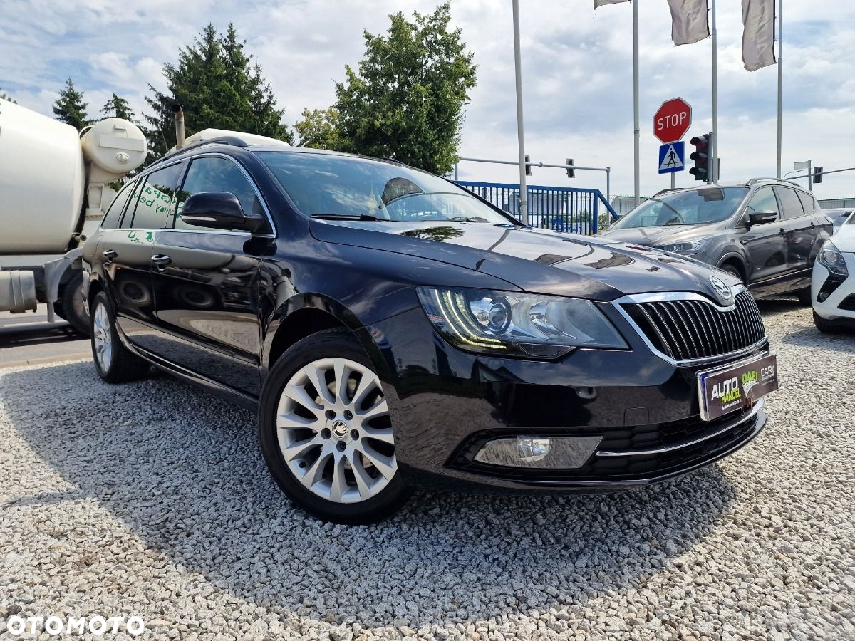 Skoda Superb 2.0 TDI Active DSG - 2