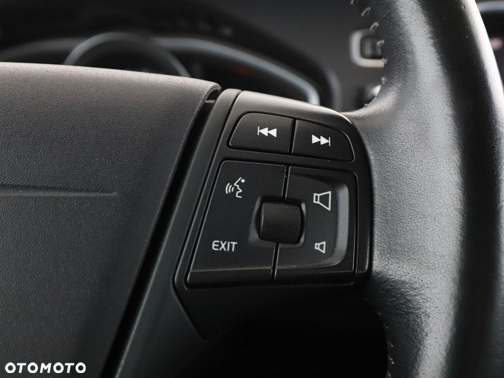 Volvo V40 T2 Kinetic - 29