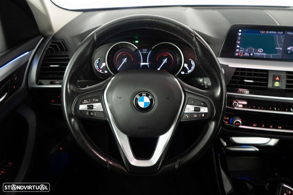 BMW X3 30 e xDrive Advantage - 24