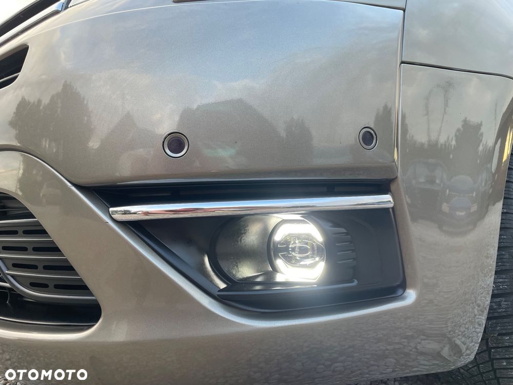 Citroën C4 Grand Picasso - 15
