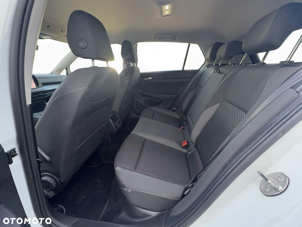 Volkswagen Golf - 31